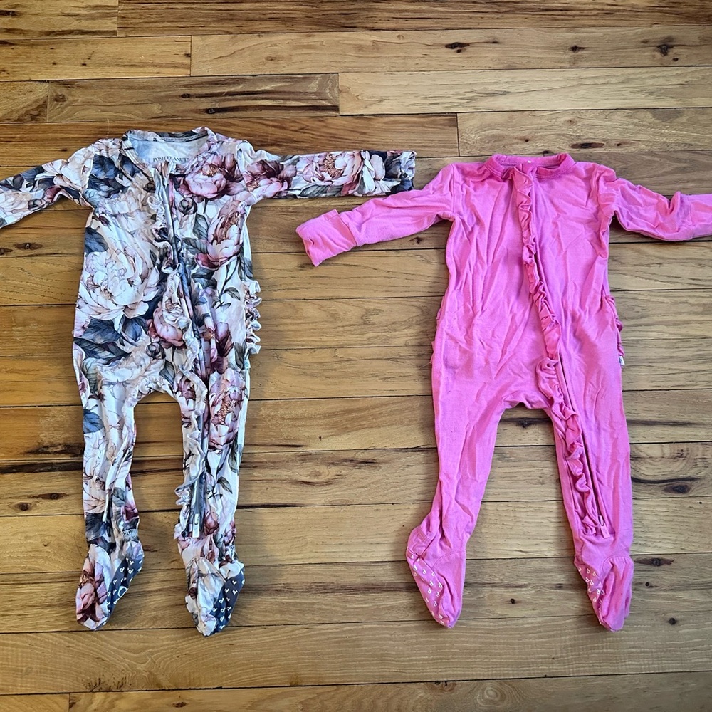 (2) Posh Peanut Baby Girls Footed Pajamas Sleepers 0-3 Months preowned
